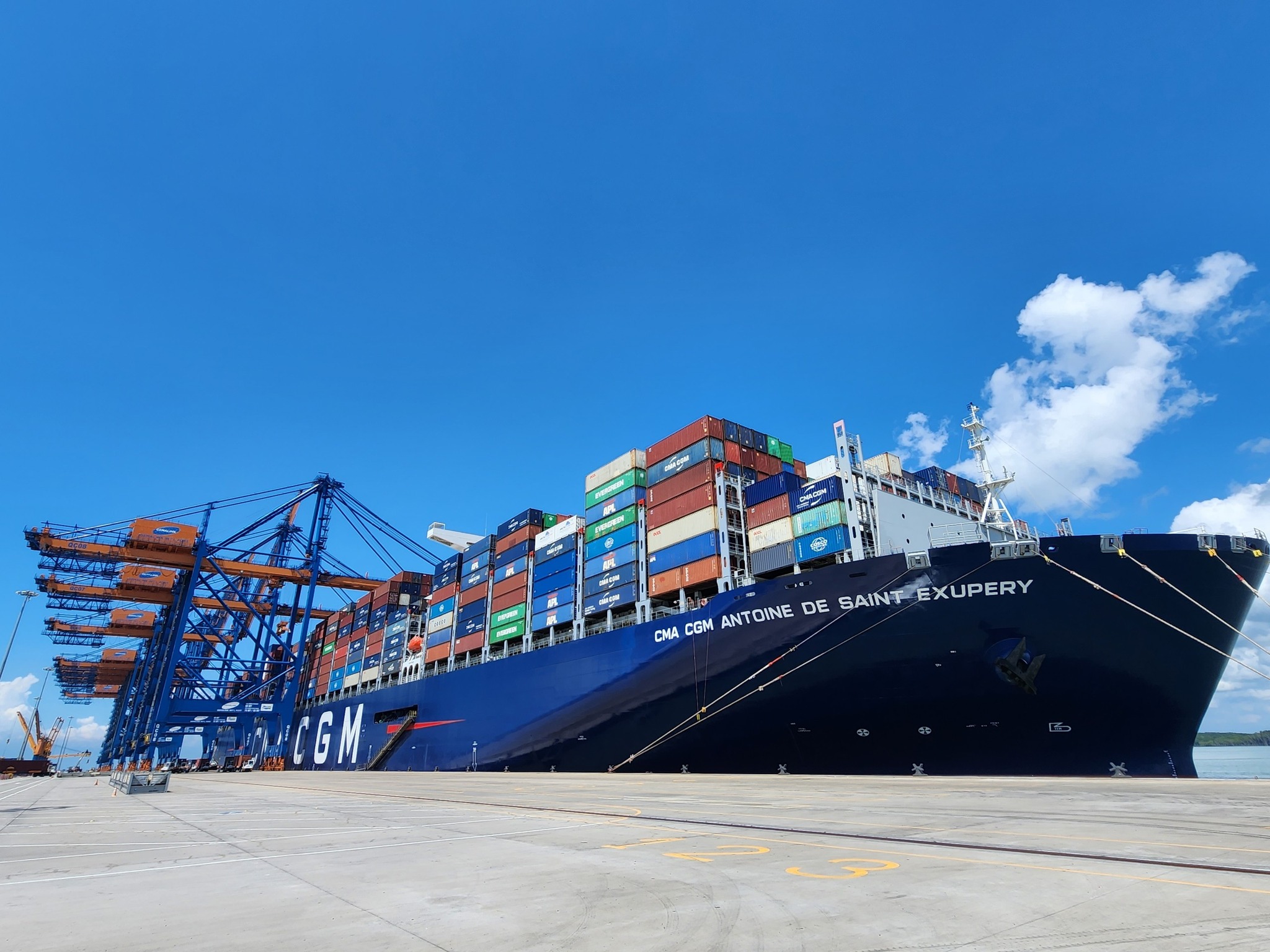 Chào đón tàu CMA CGM ANTOINE DE SAINT EXUPERY lần đầu cập cảng Gemalink