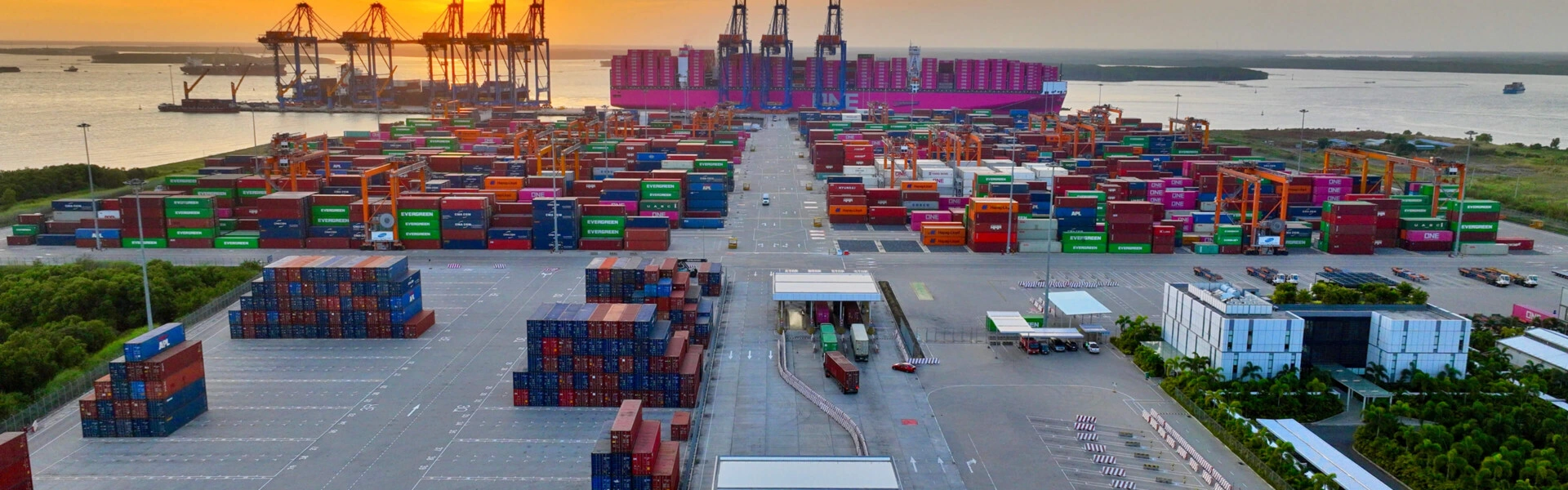 Banner Khai thác ICD và Cảng Container Quốc tế