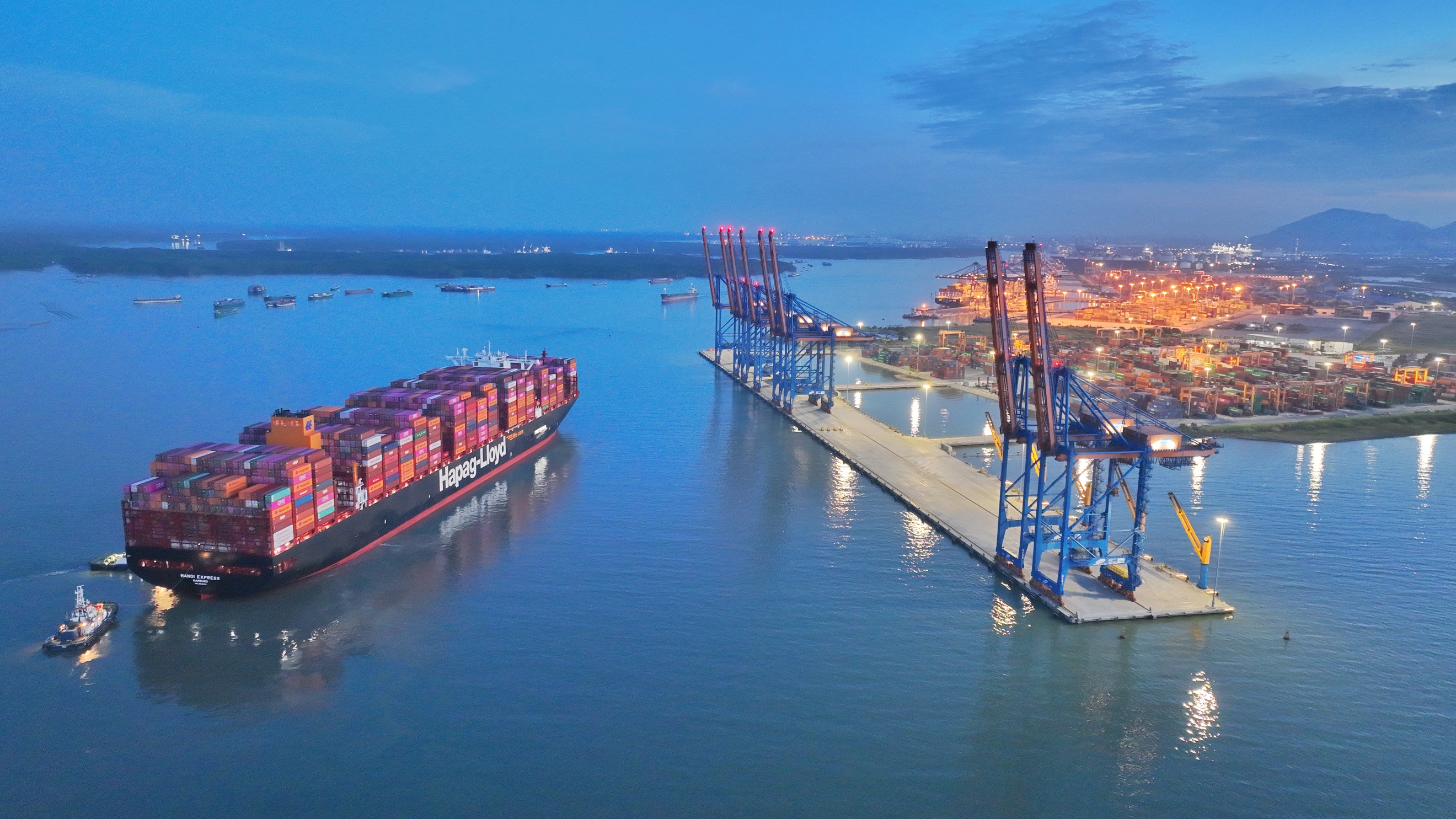 Cảng Gemalink chào đón HANOI EXPRESS – Siêu tàu Hapag-Lloyd mang tên Thủ Đô Hà Nội của Việt Nam